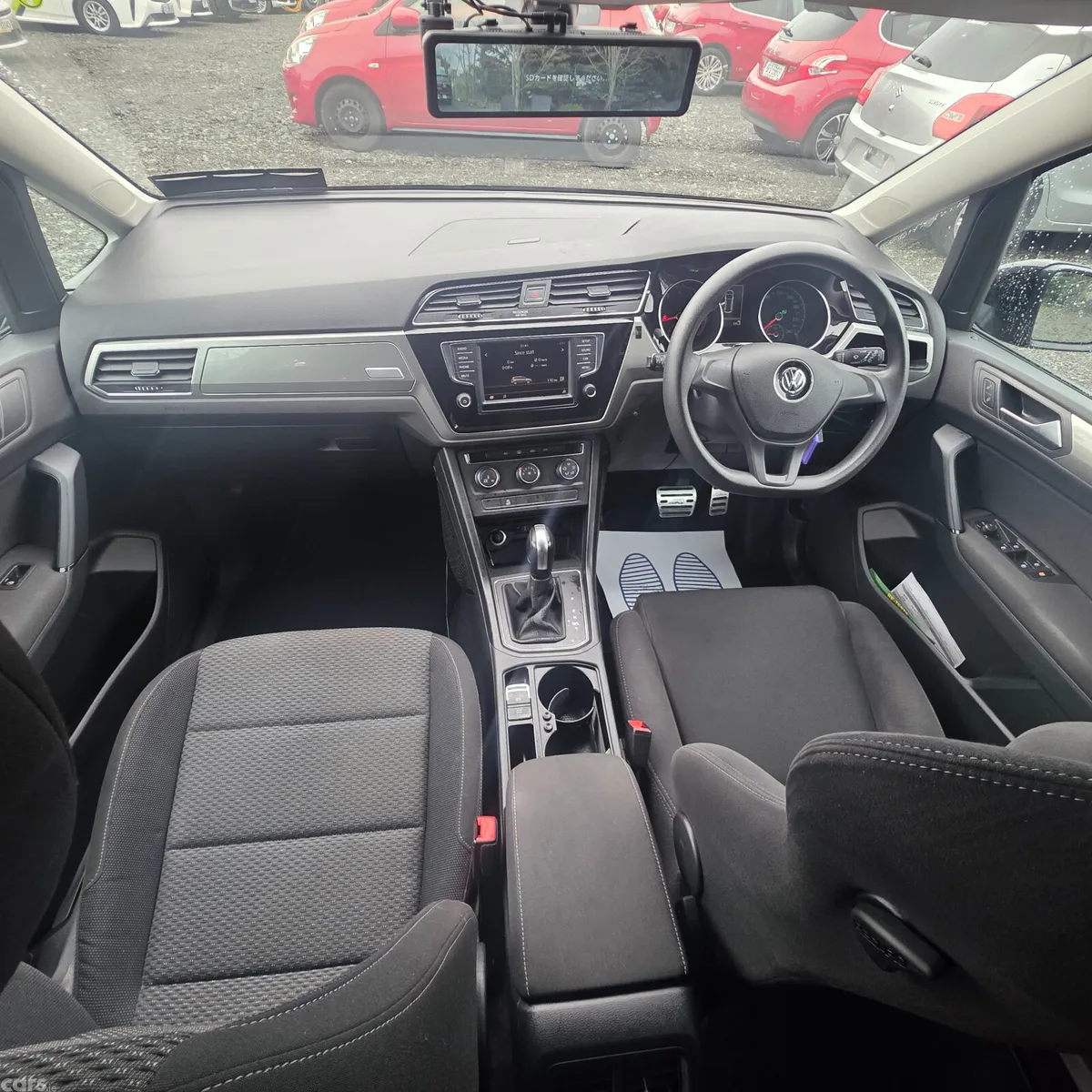Volkswagen Touran MPV, Petrol, 2016, Black