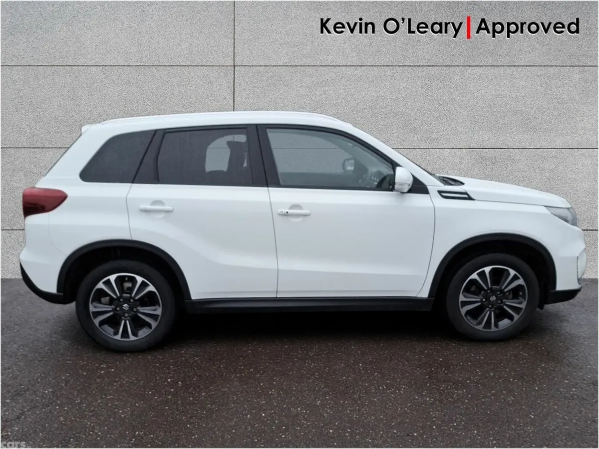 Suzuki Vitara SUV, Petrol, 2024, White
