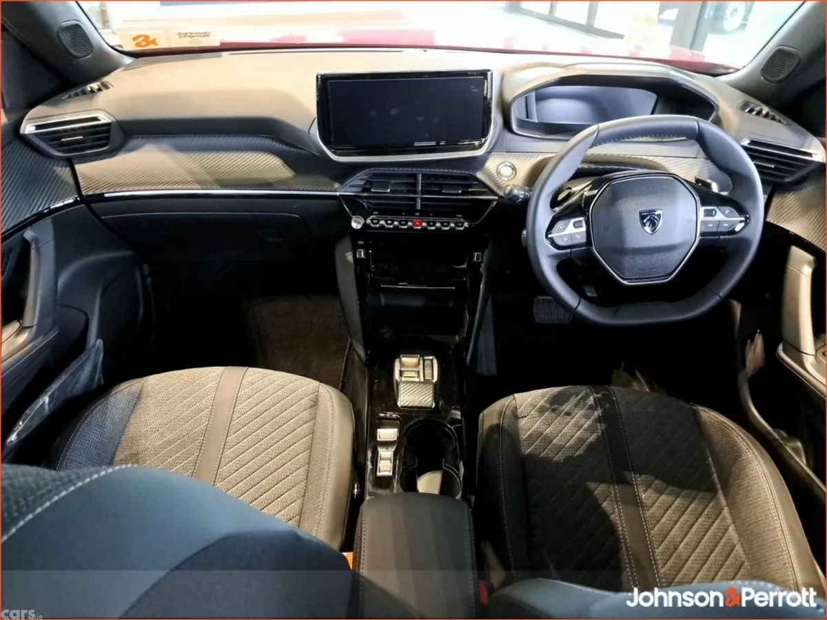 Peugeot 2008 MPV, Petrol, 2026, Red