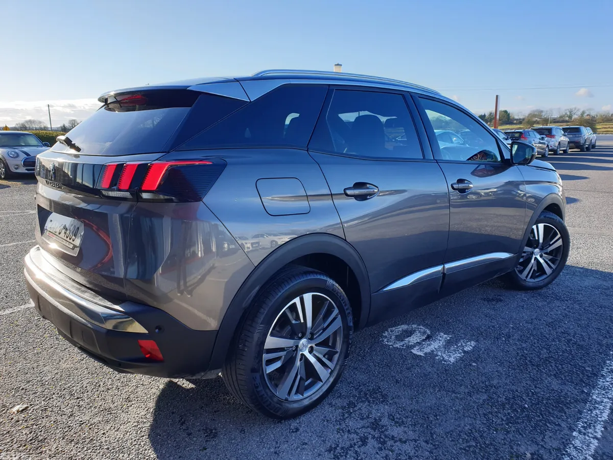 Peugeot 3008 MPV, Diesel, 2023, Grey