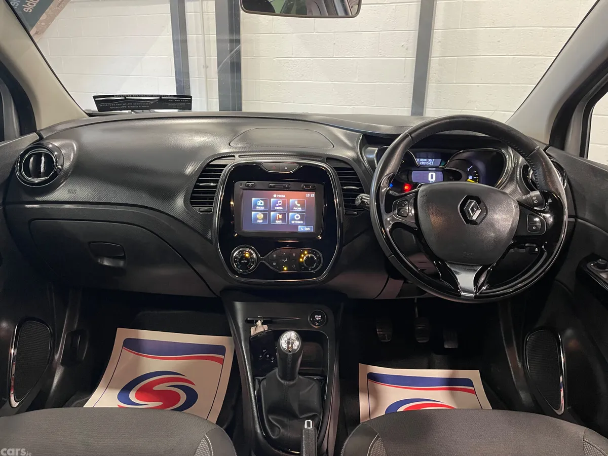 Renault Captur Hatchback, Diesel, 2015, Silver