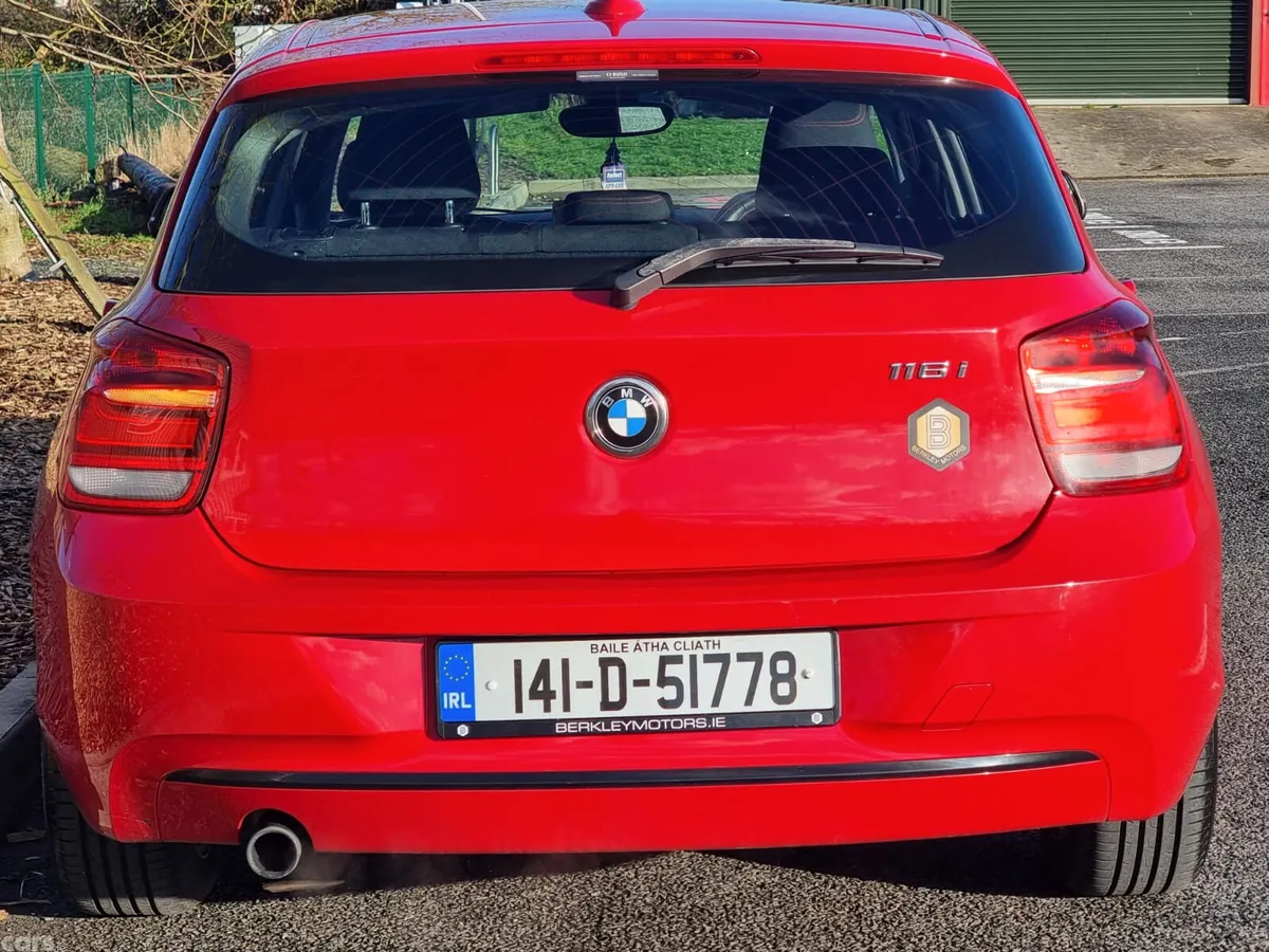 BMW 1-Series Hatchback, Petrol, 2014, Red