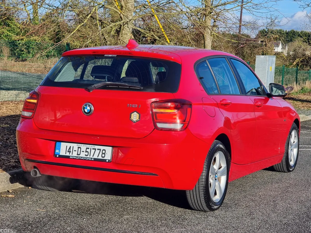 BMW 1-Series Hatchback, Petrol, 2014, Red