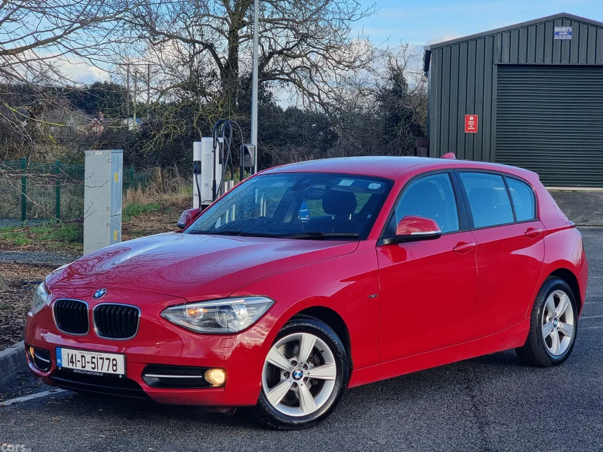 BMW 1-Series Hatchback, Petrol, 2014, Red