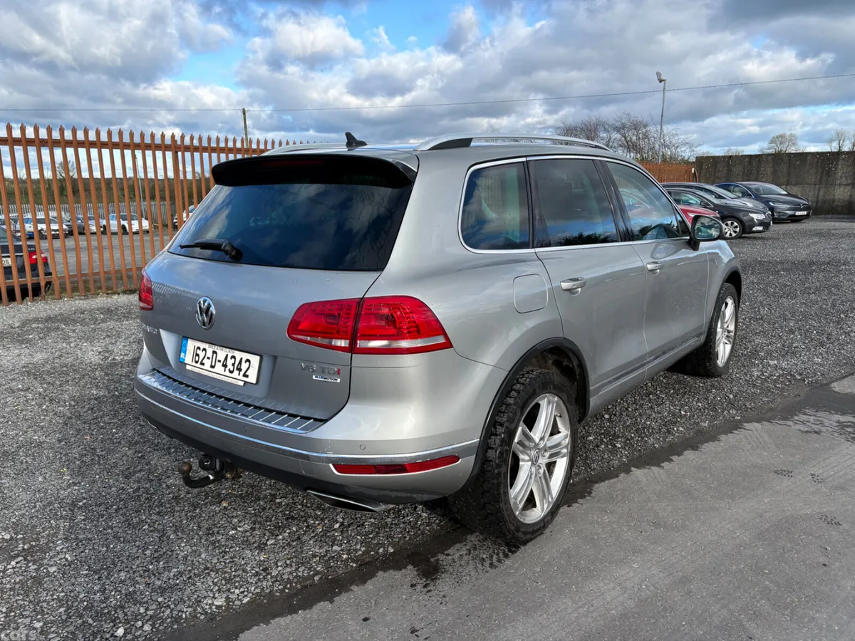 Volkswagen Touareg SUV, Diesel, 2016, Silver