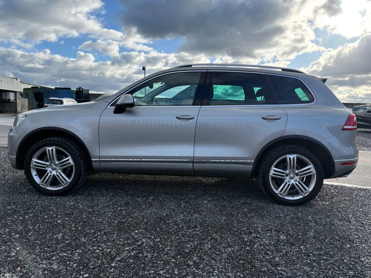 Volkswagen Touareg SUV, Diesel, 2016, Silver