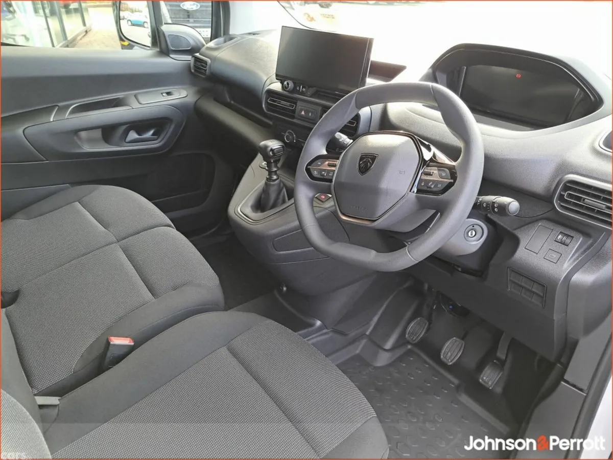 Peugeot Partner MPV, Diesel, 2026, White