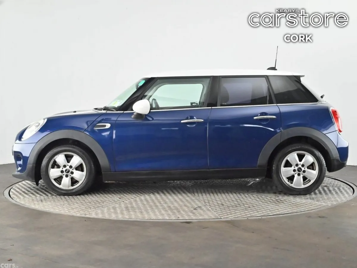 Mini Cooper Hatchback, Petrol, 2018, Blue