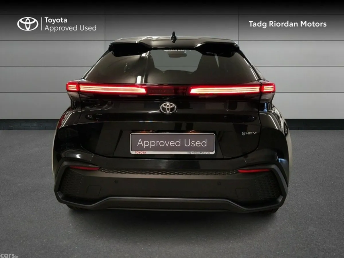Toyota C-HR SUV, Petrol Hybrid, 2024, Black