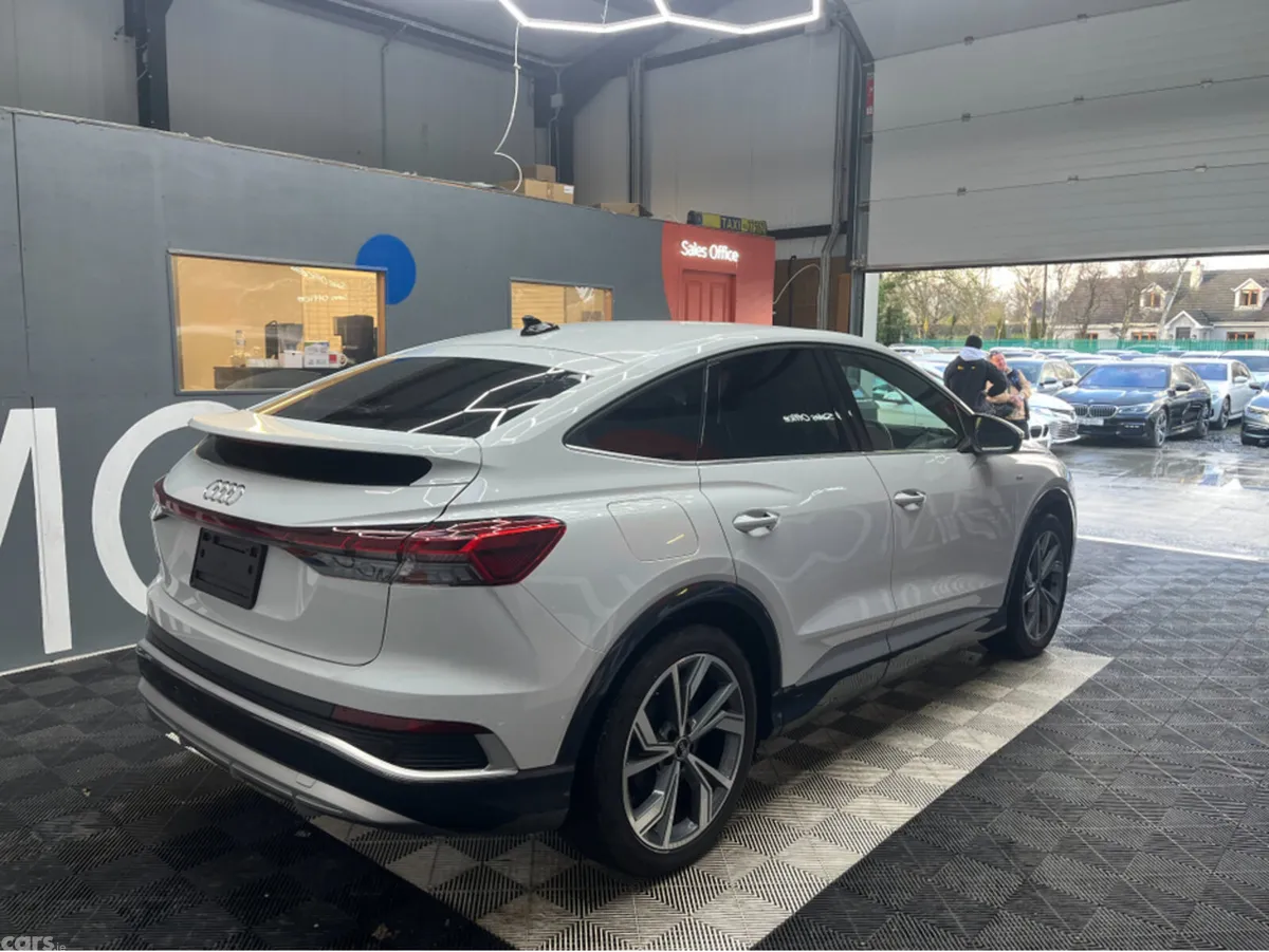 Audi Q4 e-tron SUV, Electric, 2023, White