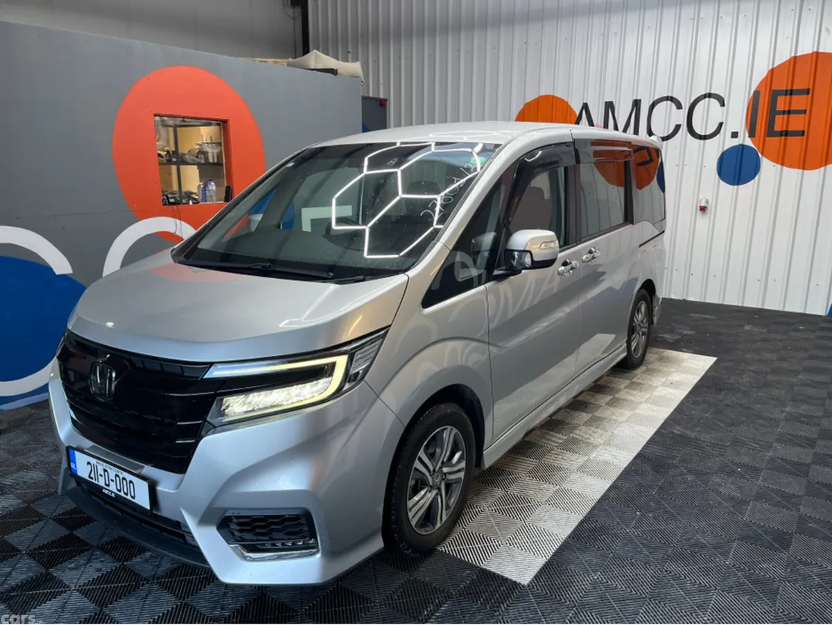 Honda Stepwagon MPV, Petrol Hybrid, 2021, Silver