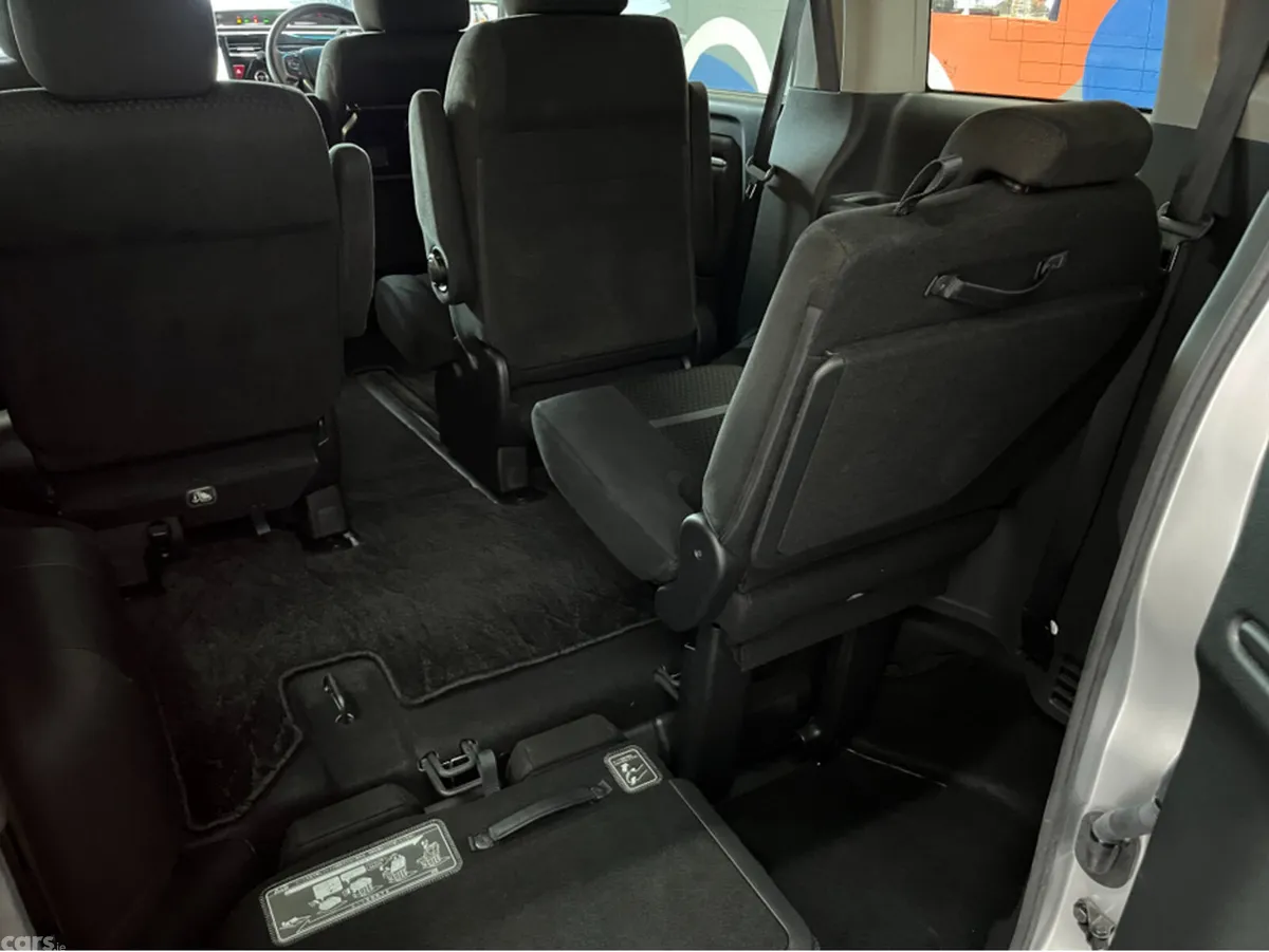 Honda Stepwagon MPV, Petrol Hybrid, 2021, Silver