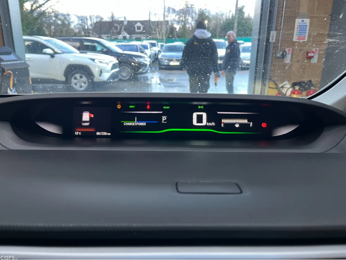 Honda Stepwagon MPV, Petrol Hybrid, 2021, Silver