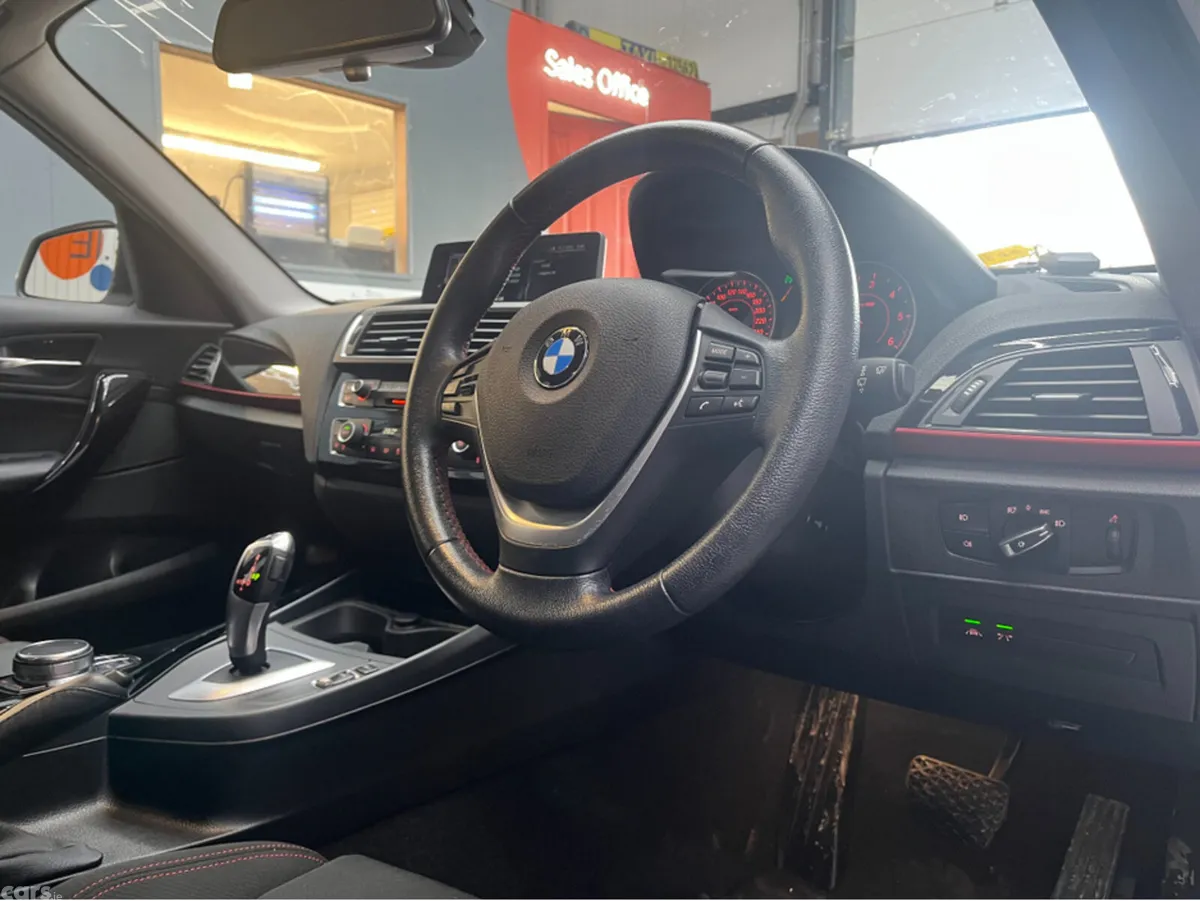 BMW 1-Series Hatchback, Diesel, 2017, White