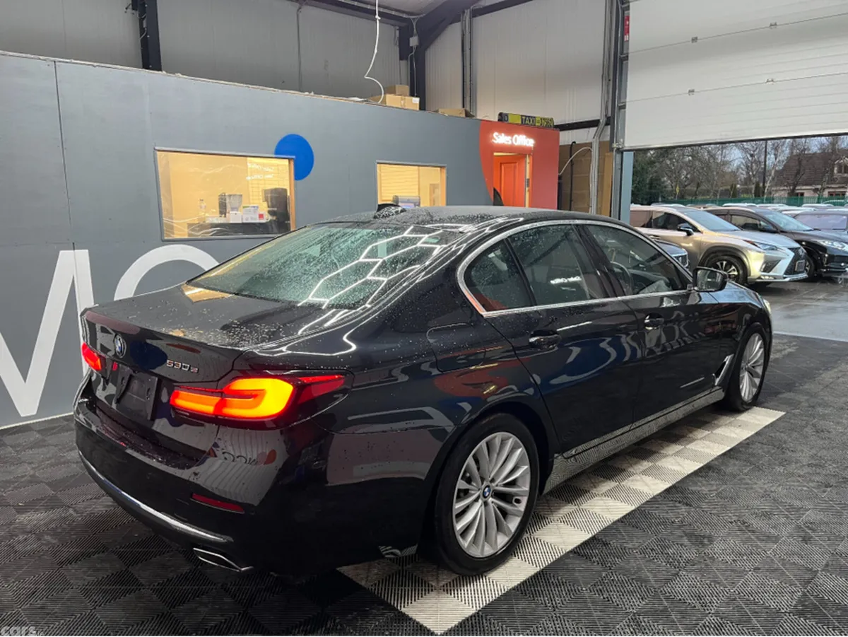 BMW 5-Series Saloon, Petrol Plug-in Hybrid, 2020, Black