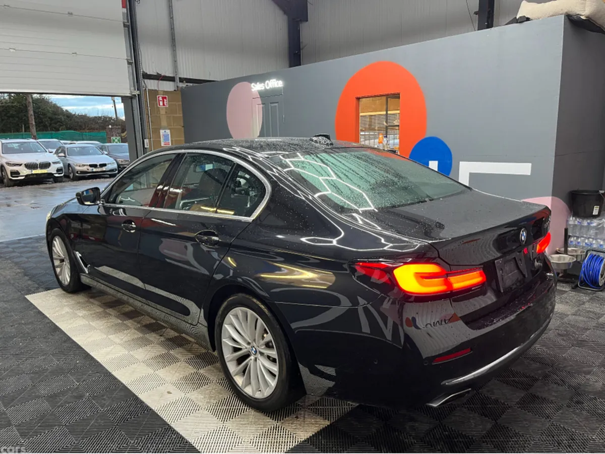 BMW 5-Series Saloon, Petrol Plug-in Hybrid, 2020, Black