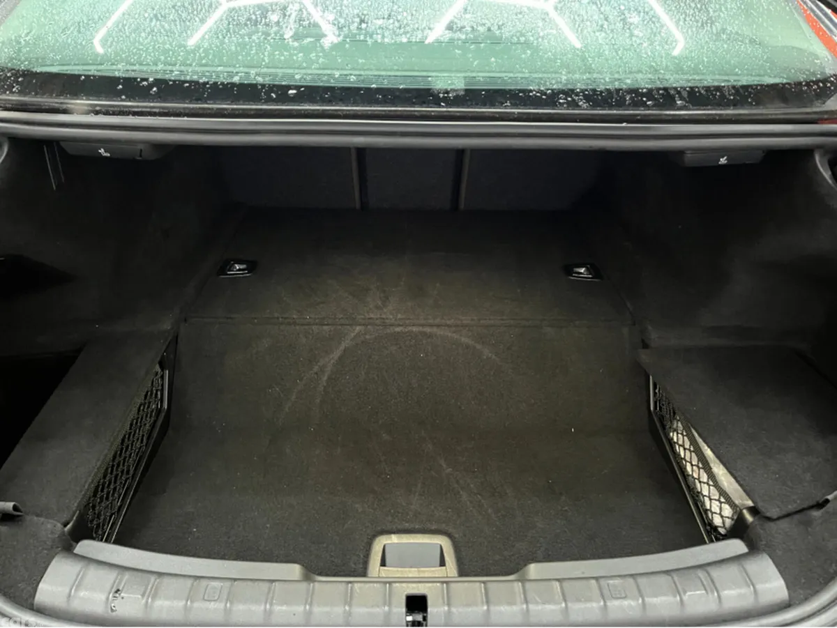 BMW 5-Series Saloon, Petrol Plug-in Hybrid, 2020, Black