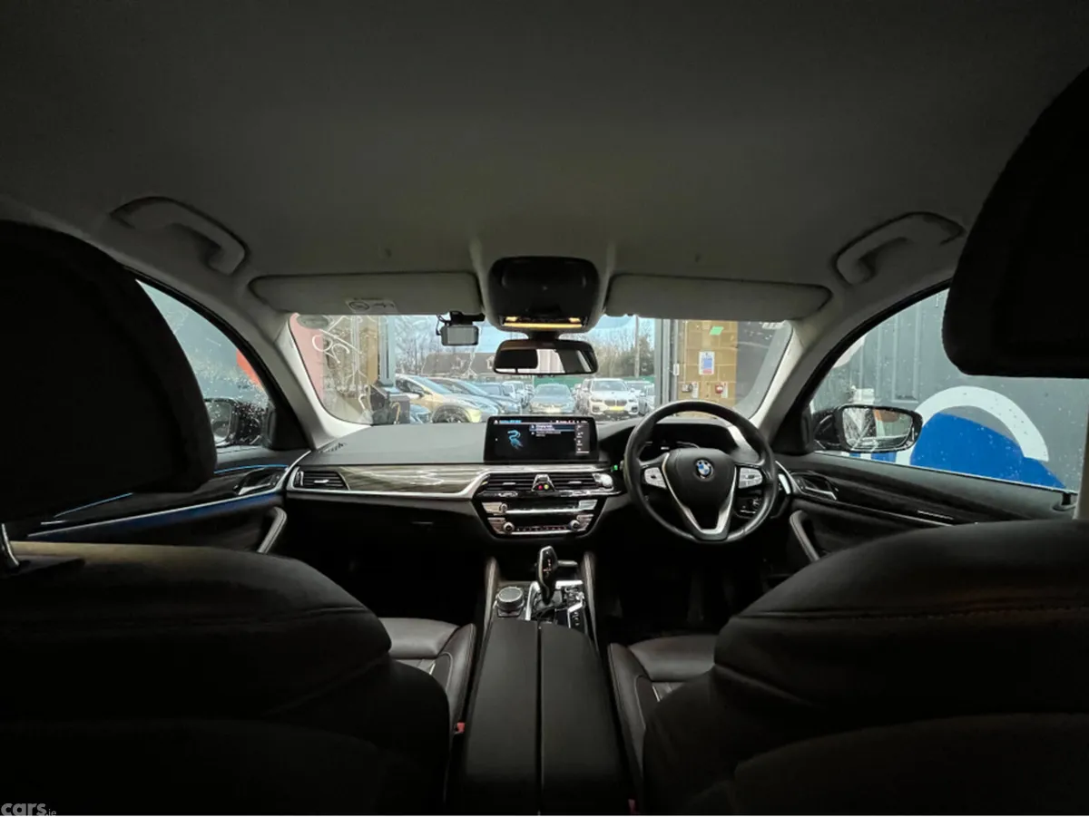 BMW 5-Series Saloon, Petrol Plug-in Hybrid, 2020, Black