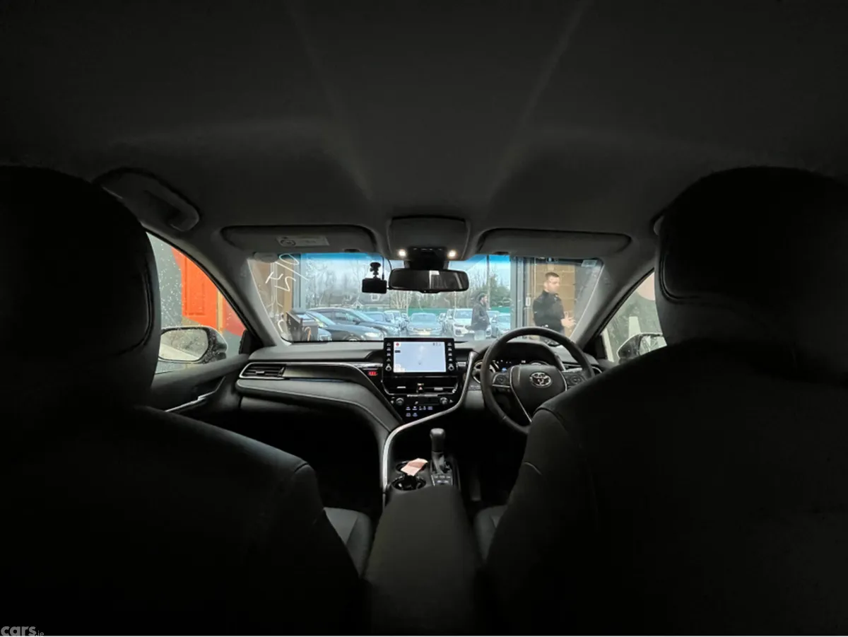 Toyota Camry Saloon, Petrol Hybrid, 2024, White