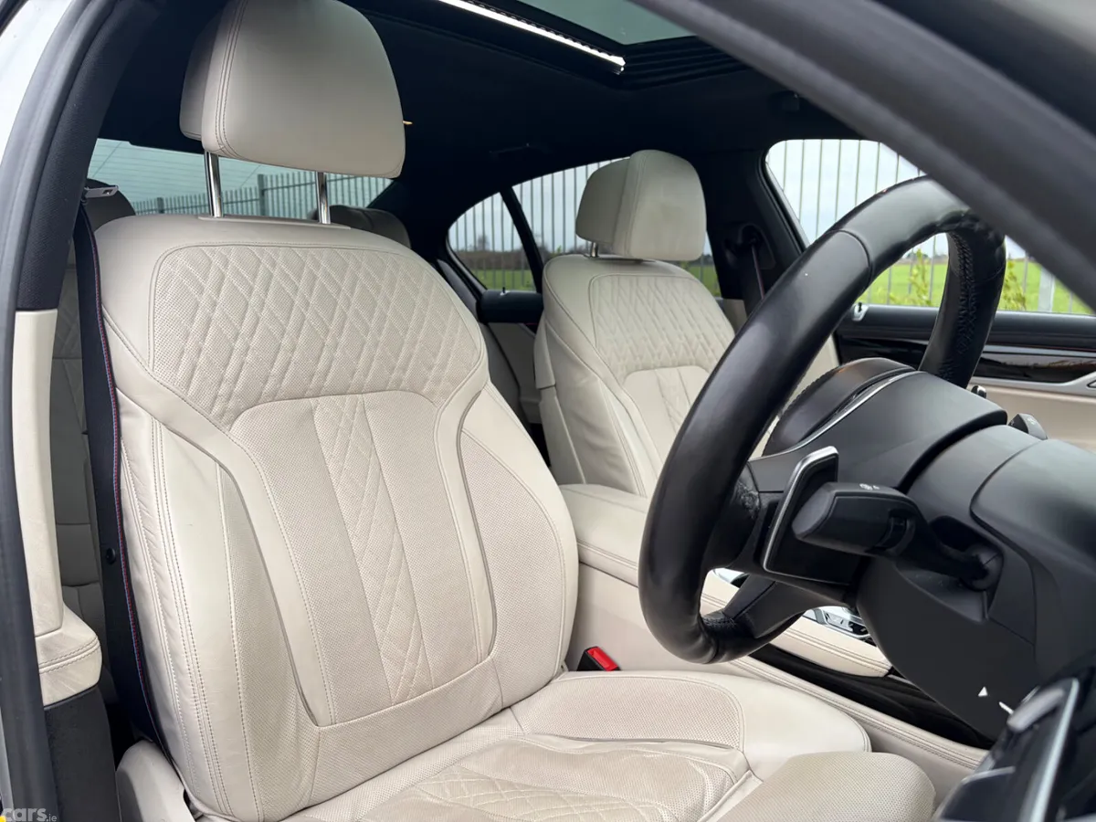 BMW 7-Series Saloon, Petrol Plug-in Hybrid, 2022, Grey