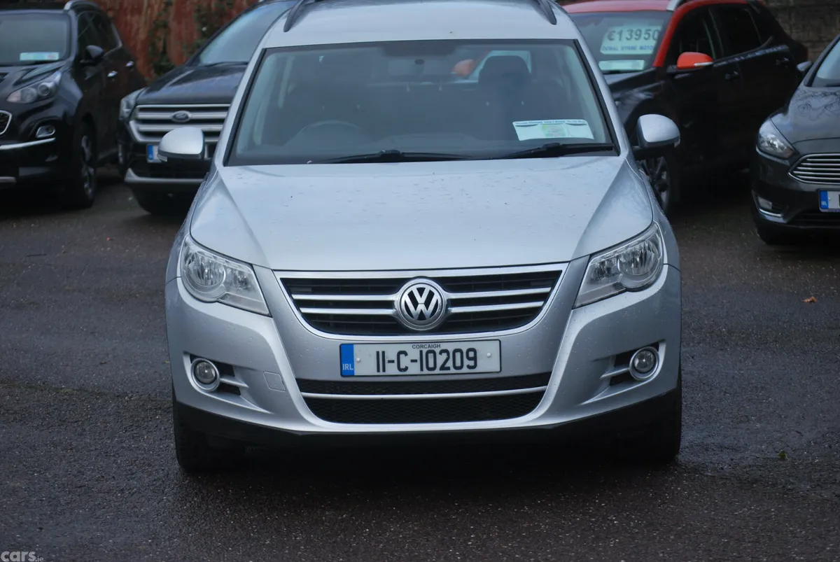Volkswagen Tiguan SUV, Diesel, 2011, Silver