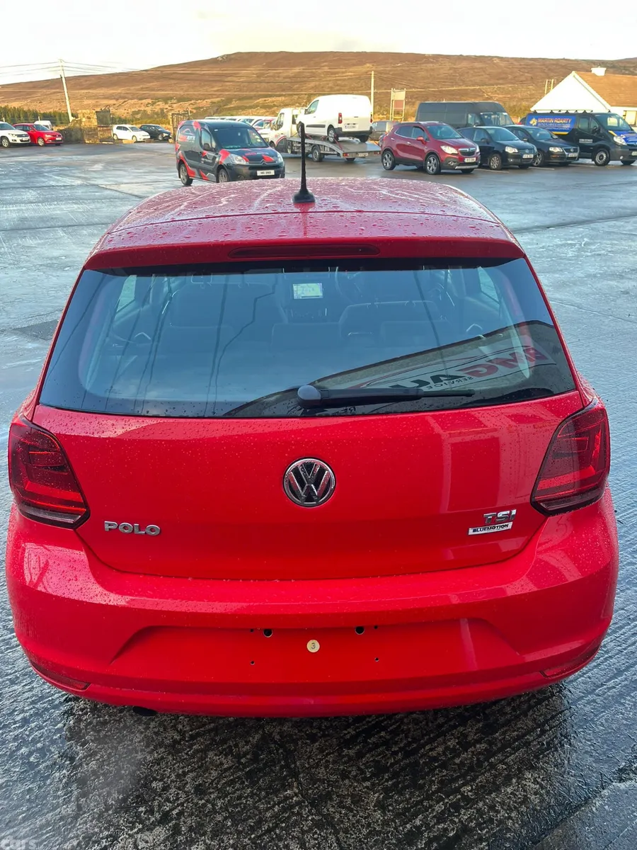 Volkswagen Polo Hatchback, Petrol, 2016, Red