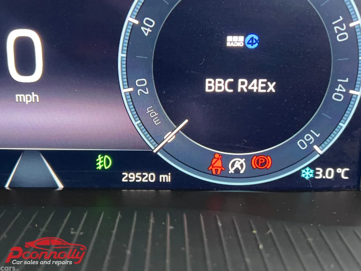 Skoda Octavia Hatchback, Diesel, 2022, Red
