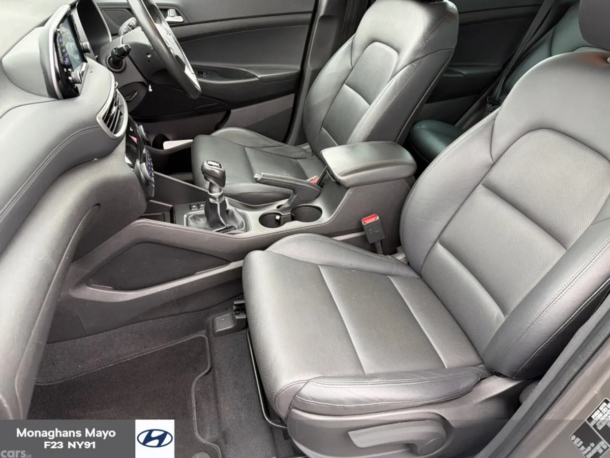 Hyundai Tucson MPV, Diesel, 2019, Grey