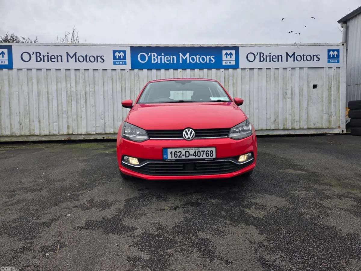 Volkswagen Polo Hatchback, Petrol, 2016, Red