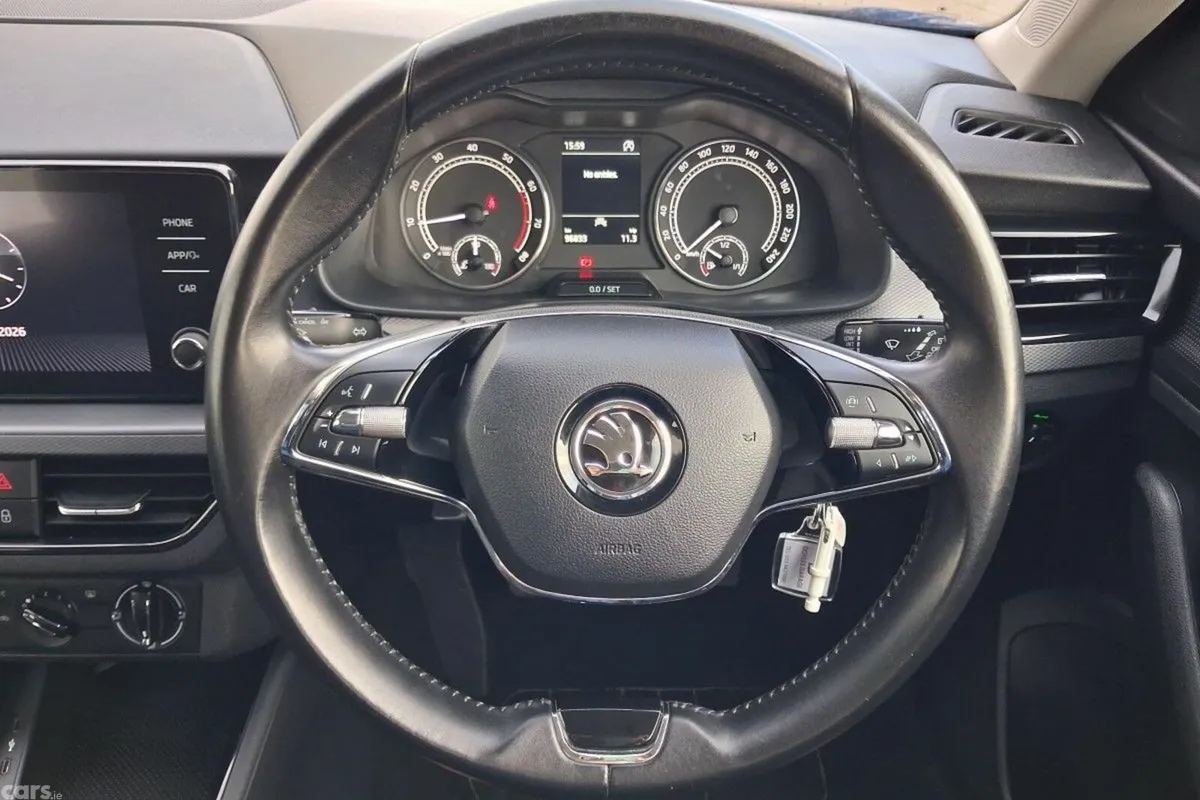Skoda Kamiq Hatchback, Petrol, 2022, Blue