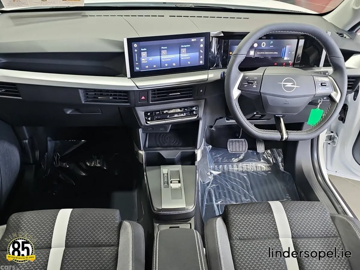 Opel Frontera SUV, Petrol Hybrid, 2027, White