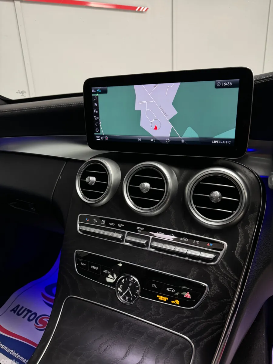 Mercedes-Benz 300 Estate, Diesel Hybrid, 2020, White