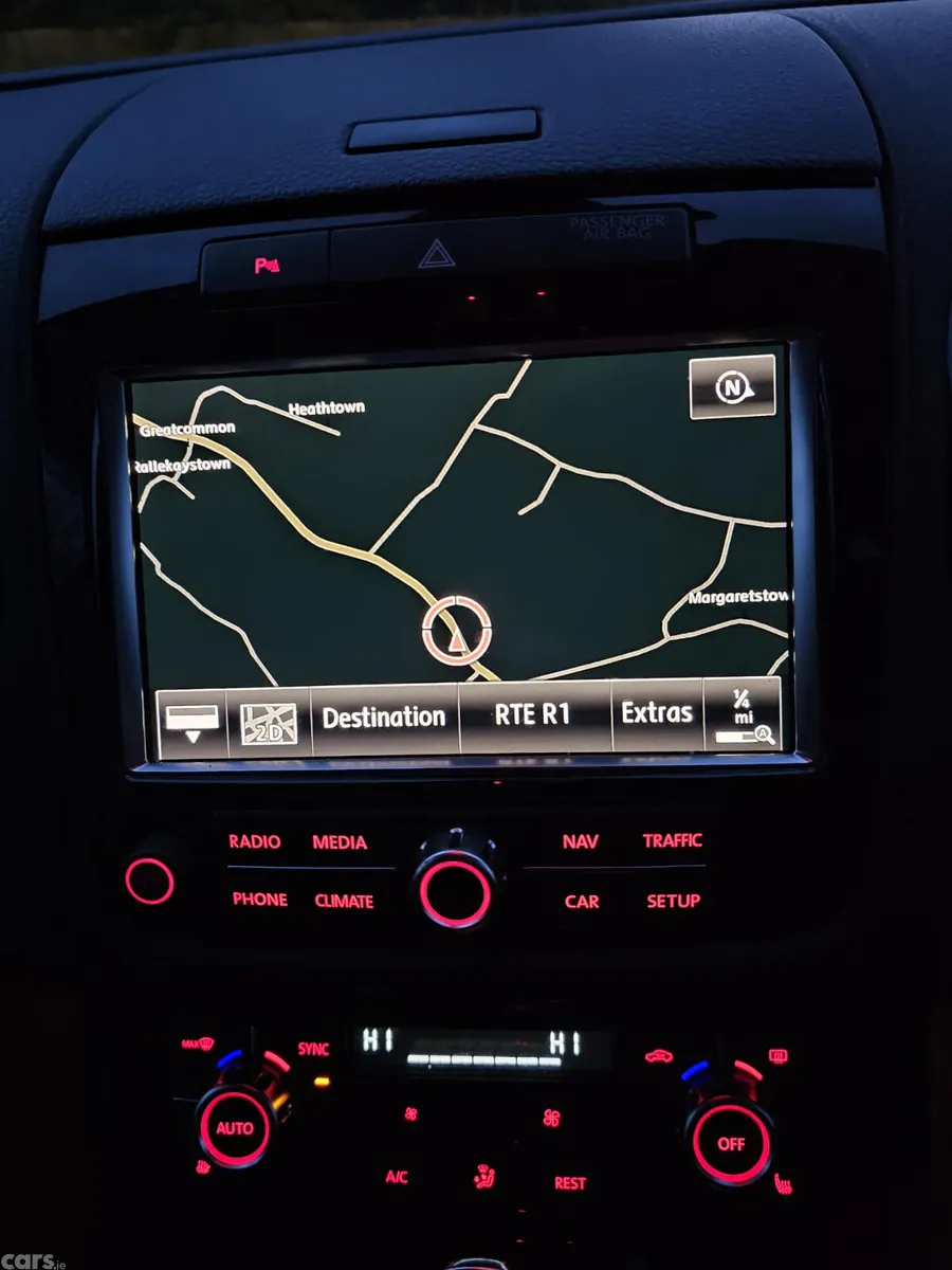 Volkswagen Touareg SUV, Diesel, 2013, Silver
