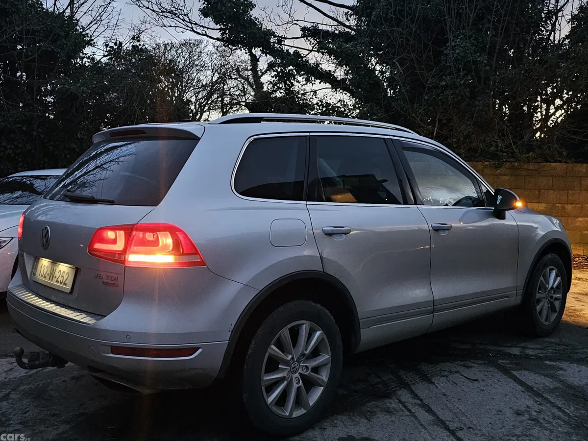Volkswagen Touareg SUV, Diesel, 2013, Silver