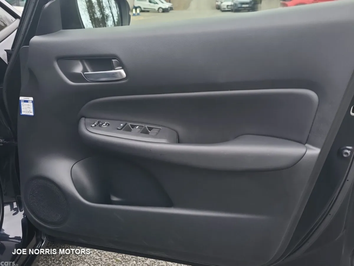 Honda Fit MPV, Petrol Hybrid, 2021, Blue
