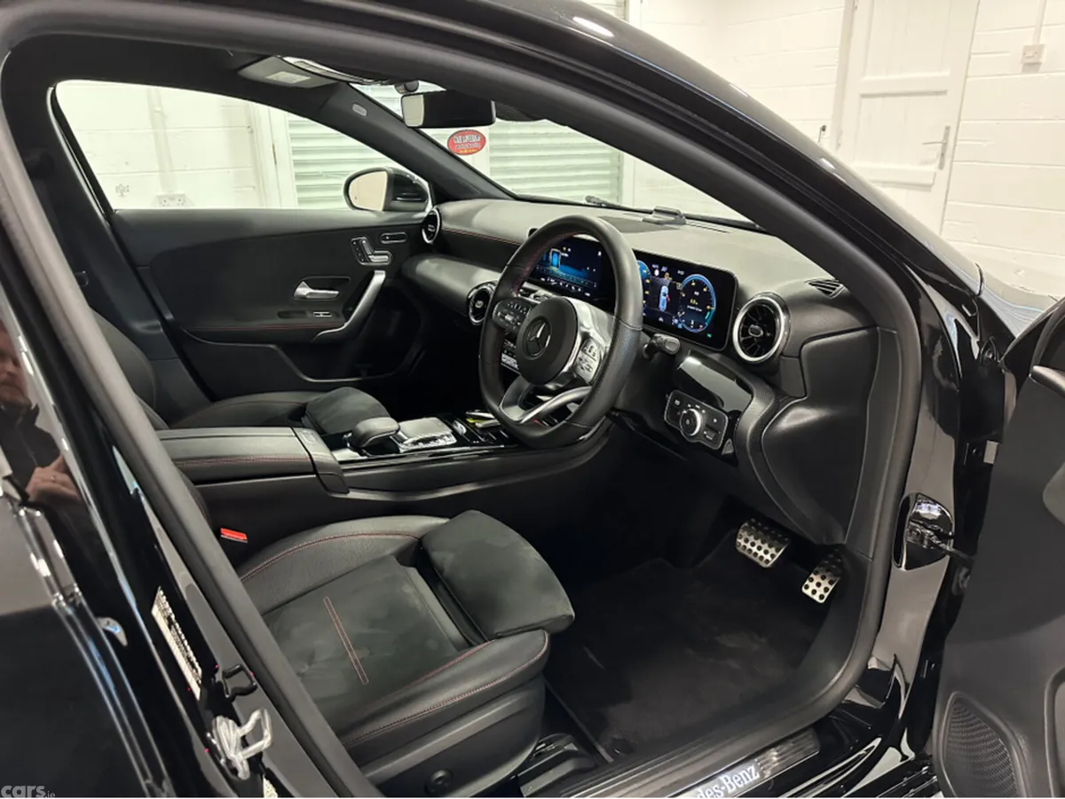 Mercedes-Benz A-Class Hatchback, Diesel, 2019, Black