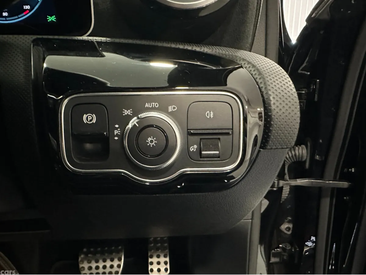 Mercedes-Benz A-Class Hatchback, Diesel, 2019, Black