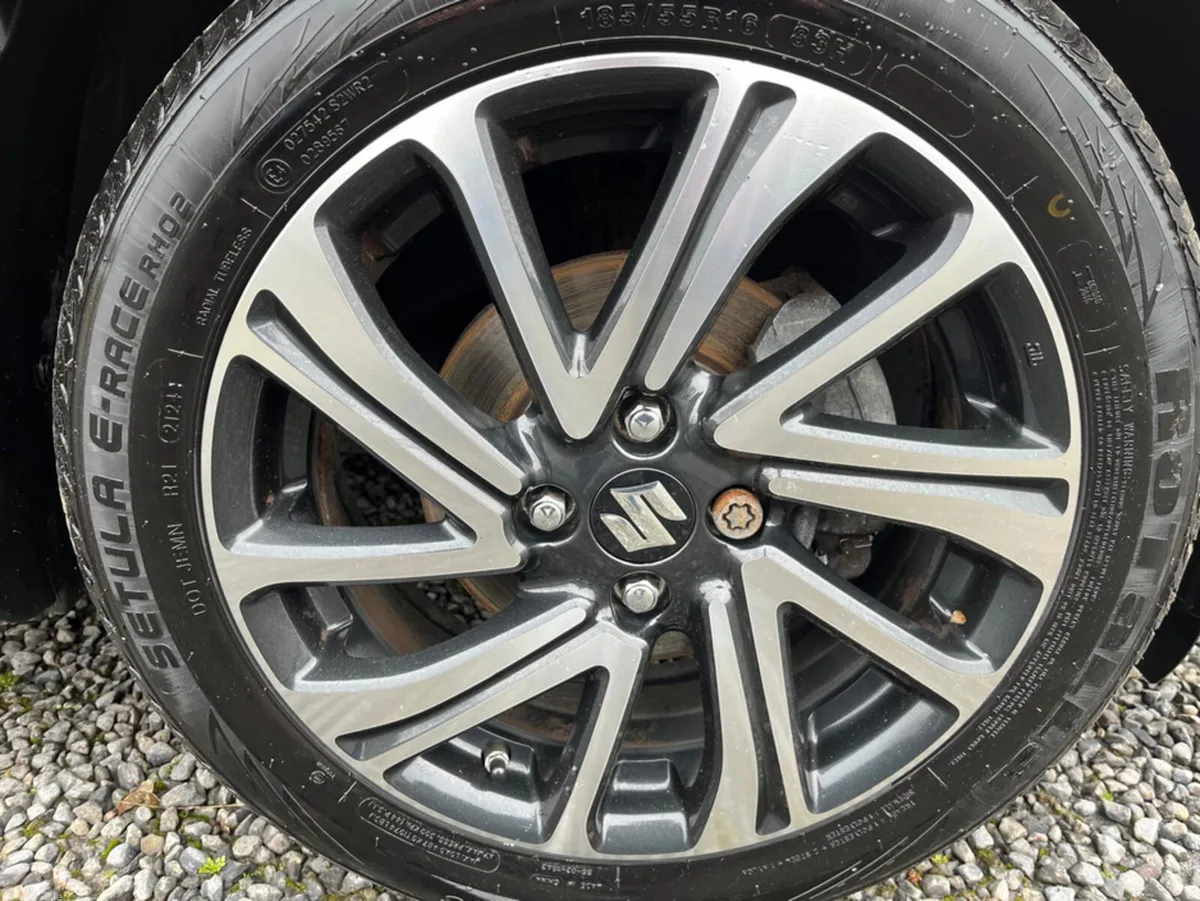 Suzuki Swift Hatchback, Petrol Hybrid, 2021, Black