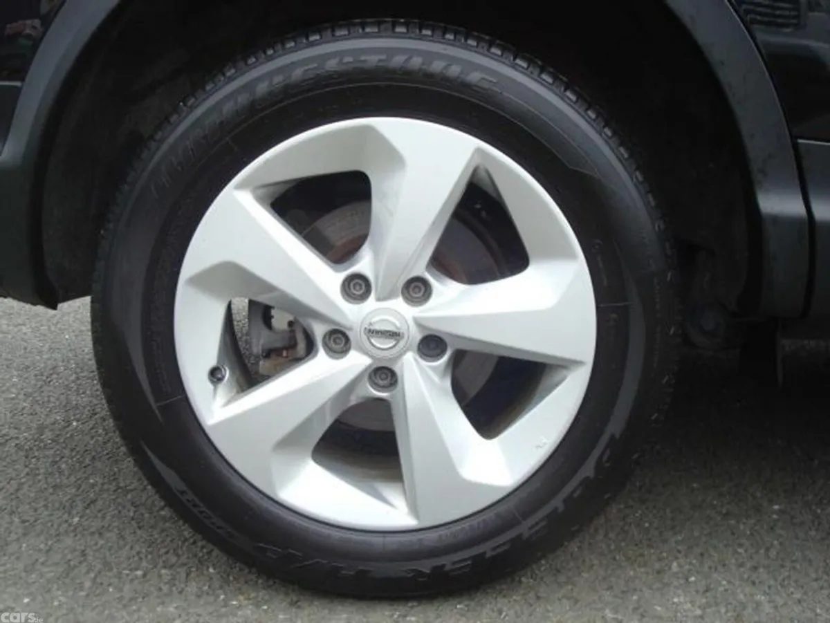 Nissan Qashqai Hatchback, Petrol, 2020, Black