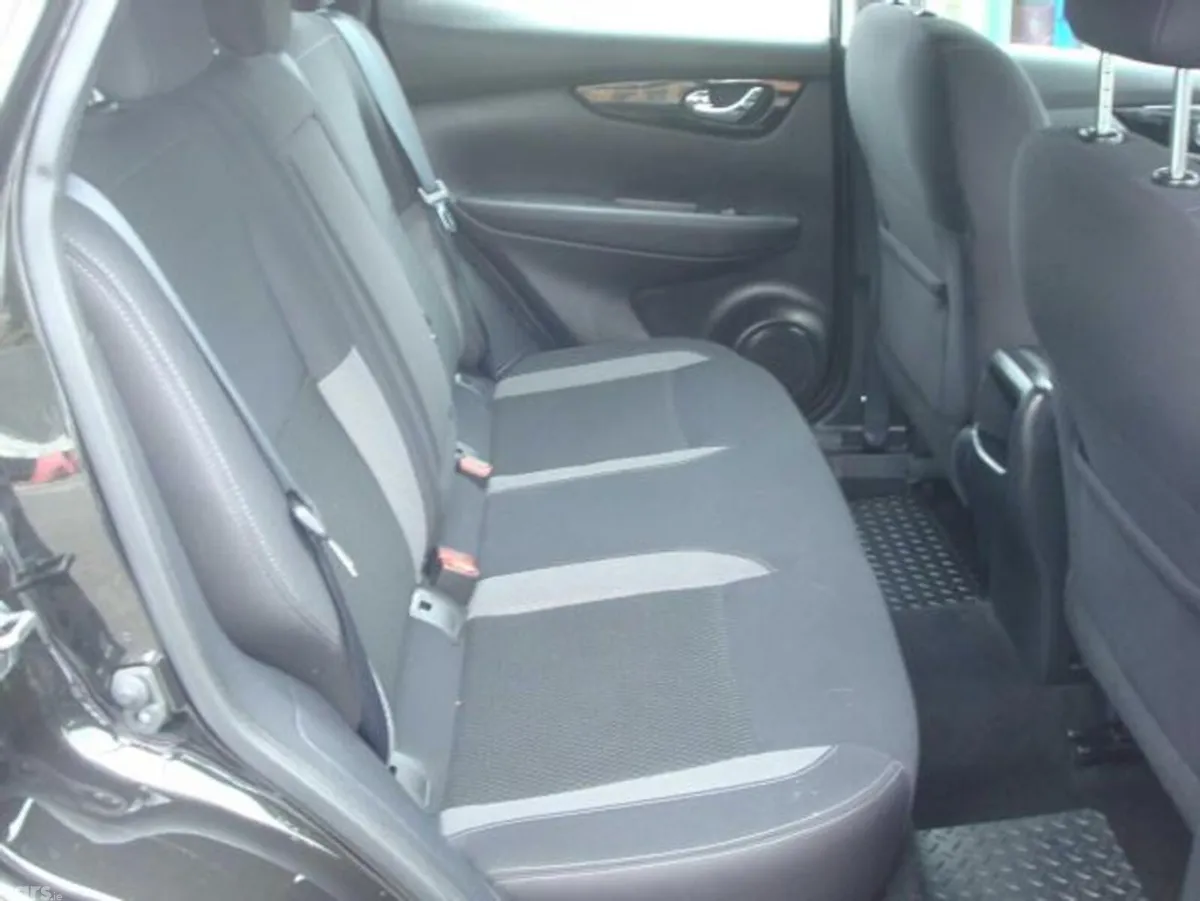 Nissan Qashqai Hatchback, Petrol, 2020, Black