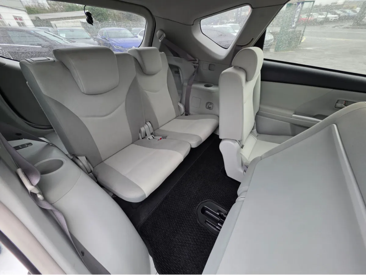 Toyota Prius MPV, Petrol Hybrid, 2013, White