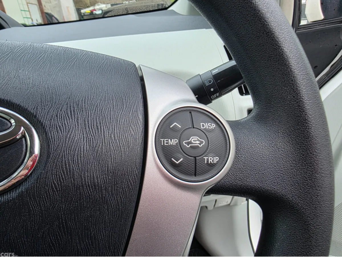 Toyota Prius MPV, Petrol Hybrid, 2013, White