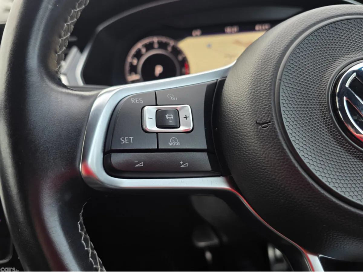 Volkswagen Arteon Saloon, Petrol, 2018, White