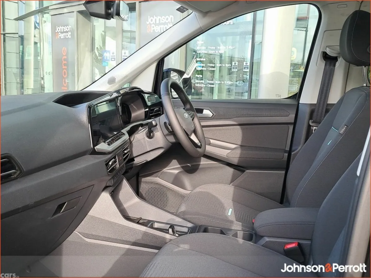 Ford Tourneo Connect MPV, Petrol Plug-in Hybrid, 2027, 