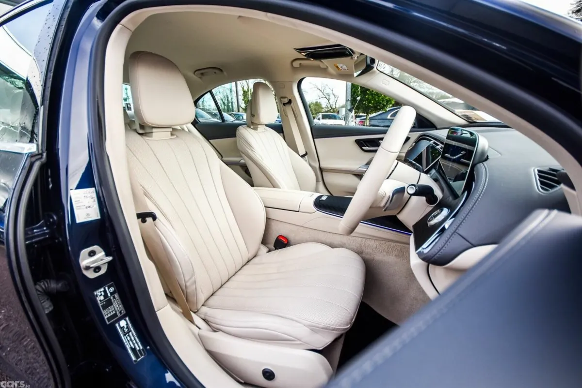 Mercedes-Benz E-Class Saloon, Diesel Hybrid, 2024, Blue