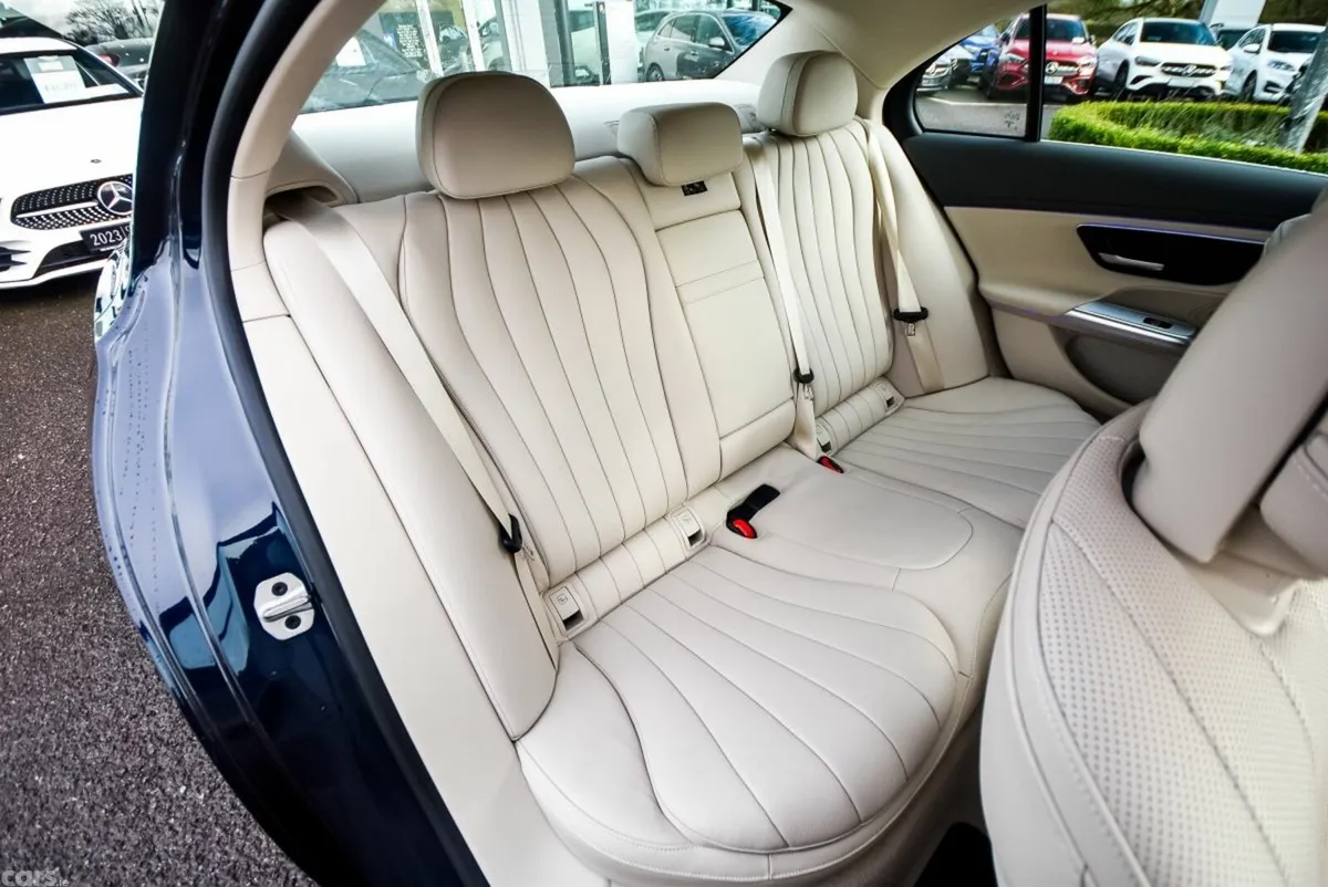 Mercedes-Benz E-Class Saloon, Diesel Hybrid, 2024, Blue