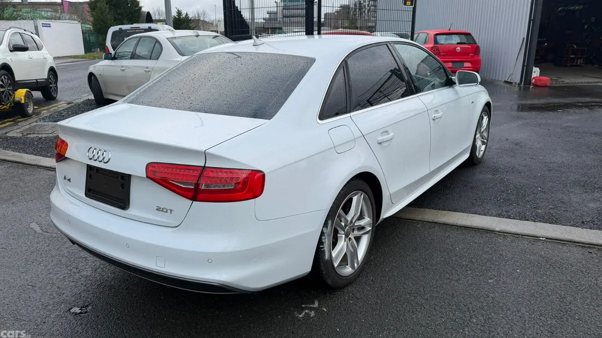 Audi A4 Saloon, Petrol, 2014, White