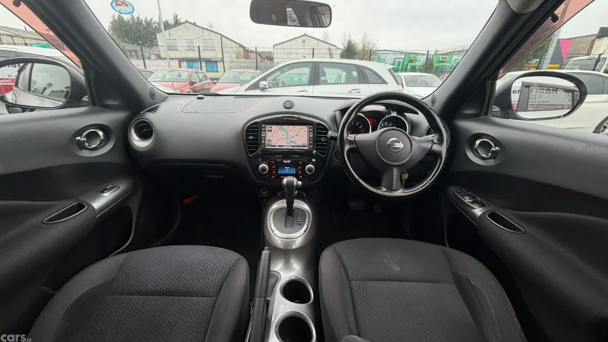 Nissan Juke MPV, Petrol, 2011, Silver