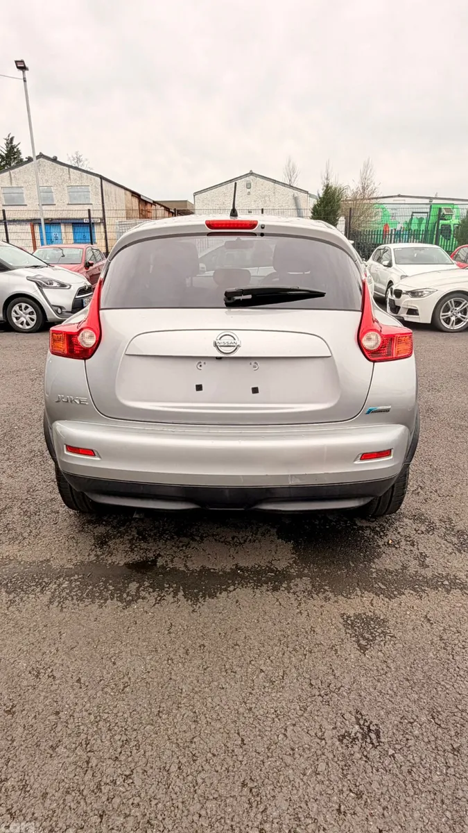 Nissan Juke MPV, Petrol, 2011, Silver