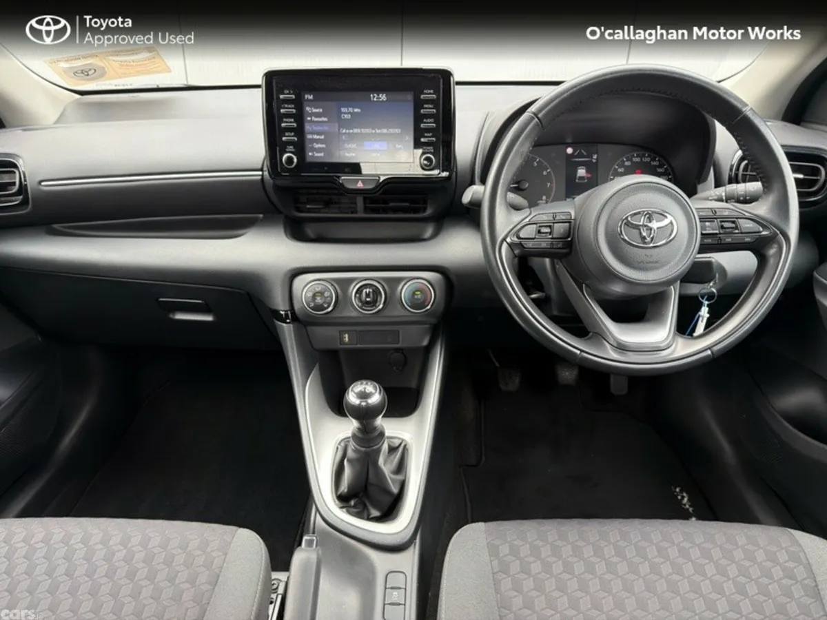 Toyota Yaris Hatchback, Petrol, 2023, Blue